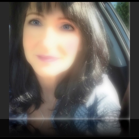 Meet your Posher, Laurel - Picture 4 of 5